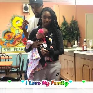 Meet your Posher, Chelsie